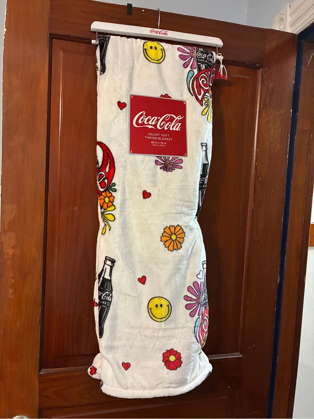 Coca Cola White Throw Blanket with Retro Smiley & Bottle Motifs